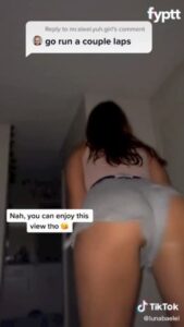 Thick TikTok Girl Sexy Pussy Slip While Shaking Her Ass