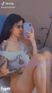 Petite TikTok Babe With Her Super Cute & Hot Nudes Leaked