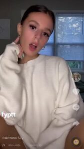 Love Her Facial Expressions in This TikTok Nude