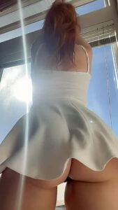 Ass shaking Upskirt Brunette by poisynivy