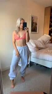 Blonde Milf Tiktok by fitnsmall