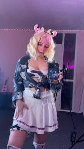 Femme Costume Tiktok girl by cyberlycrush