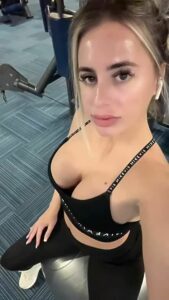 Gym Showing boobs Big boobs by kylietaylorxo