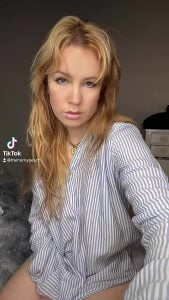 Natural tits Tiktok Mature by caitlinshunnypot