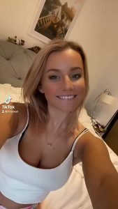 Tiktok Non nude Beautiful by fitnsmall