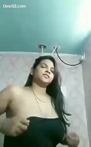 Big boobs Indian Shower by raviun0