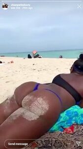 Twerking Ass Cheeks At The Beach